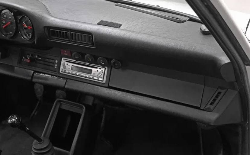 1981 Porsche 911 - 16