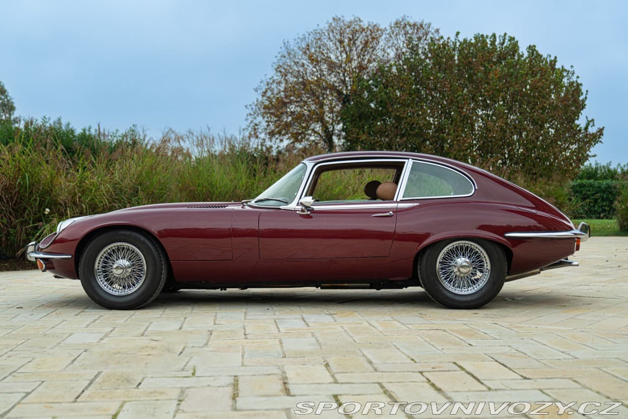 1972 Jaguar E-TYPE - 11