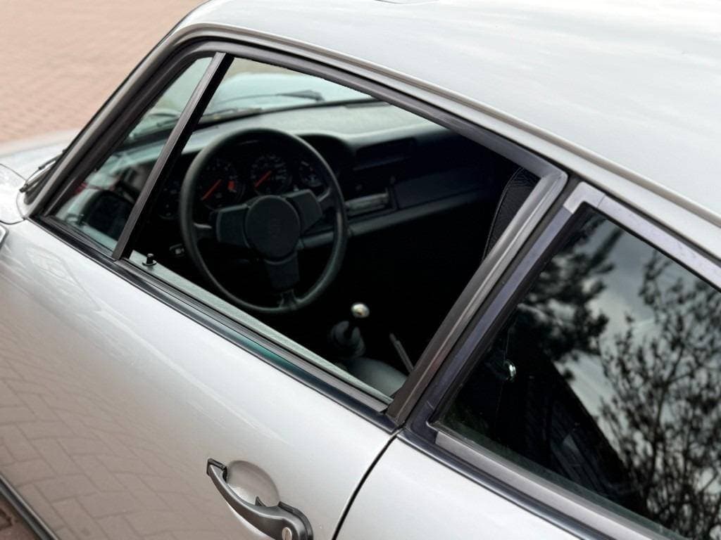 1979 Porsche 911 - 19
