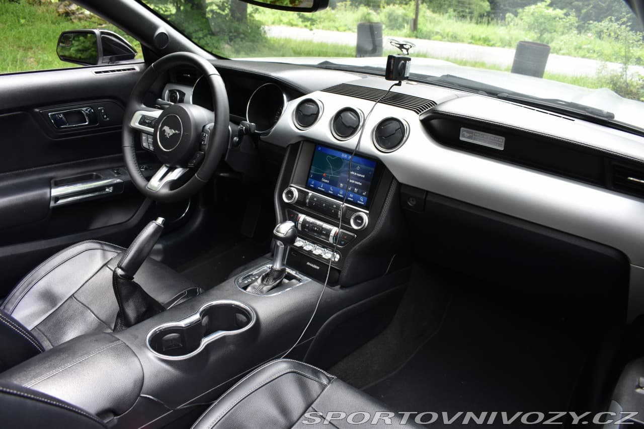 2015 Ford MUSTANG - 10