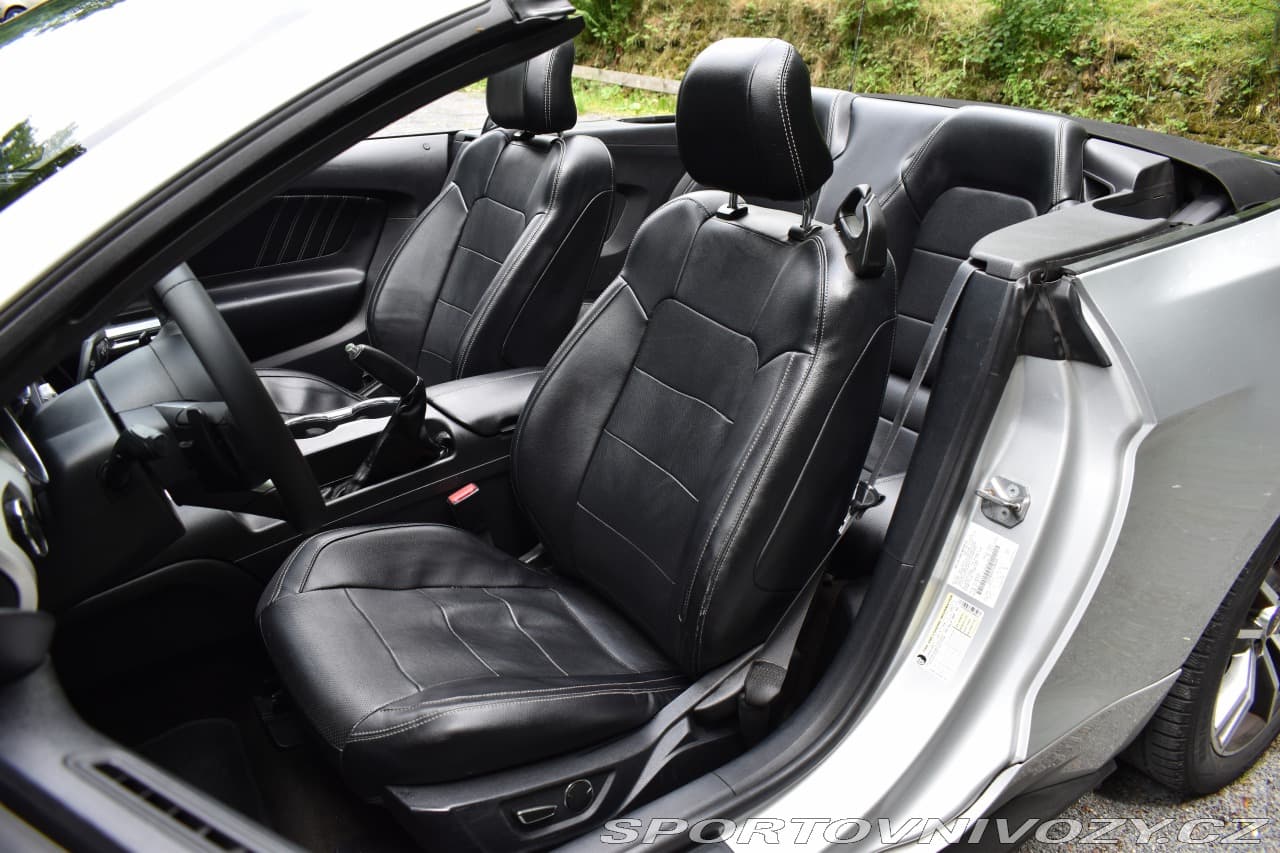 2015 Ford MUSTANG - 13