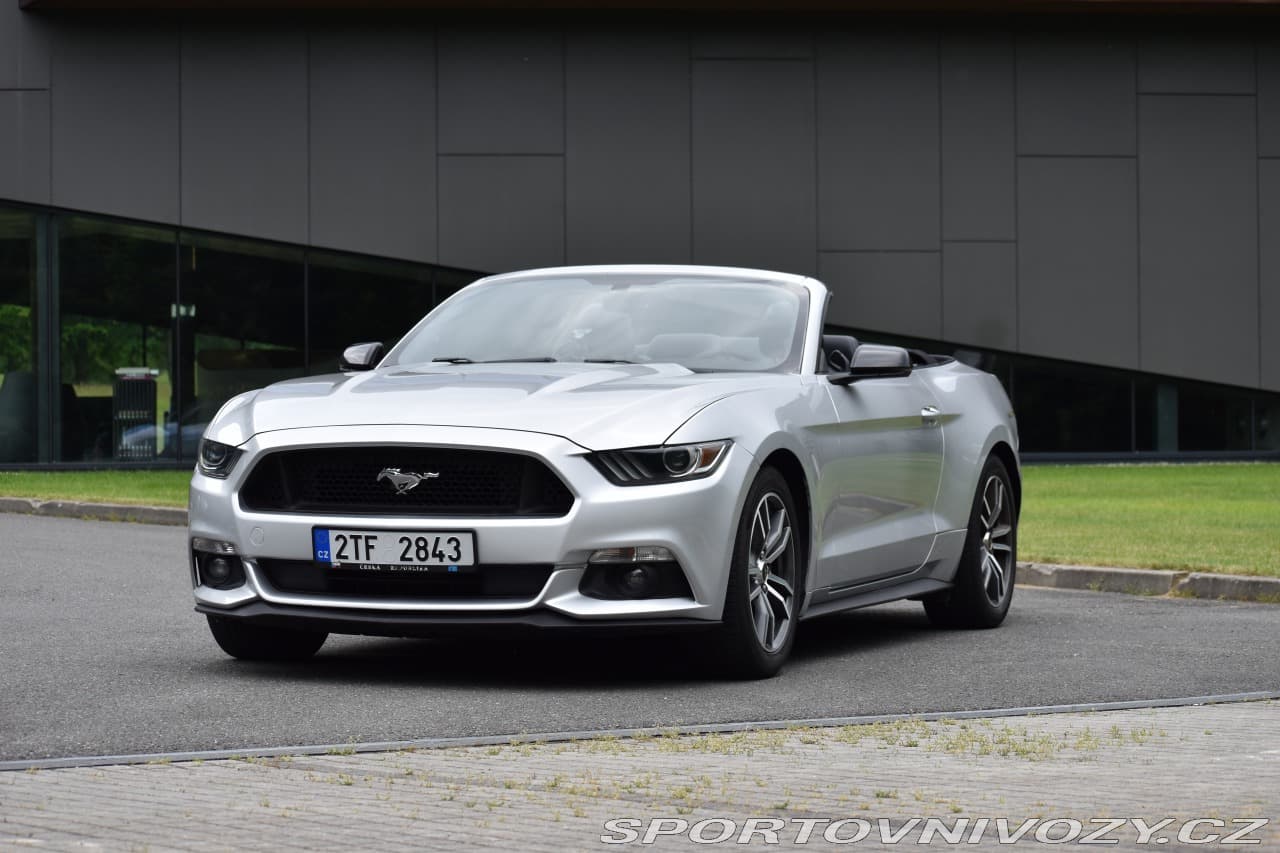 2015 Ford MUSTANG - 3