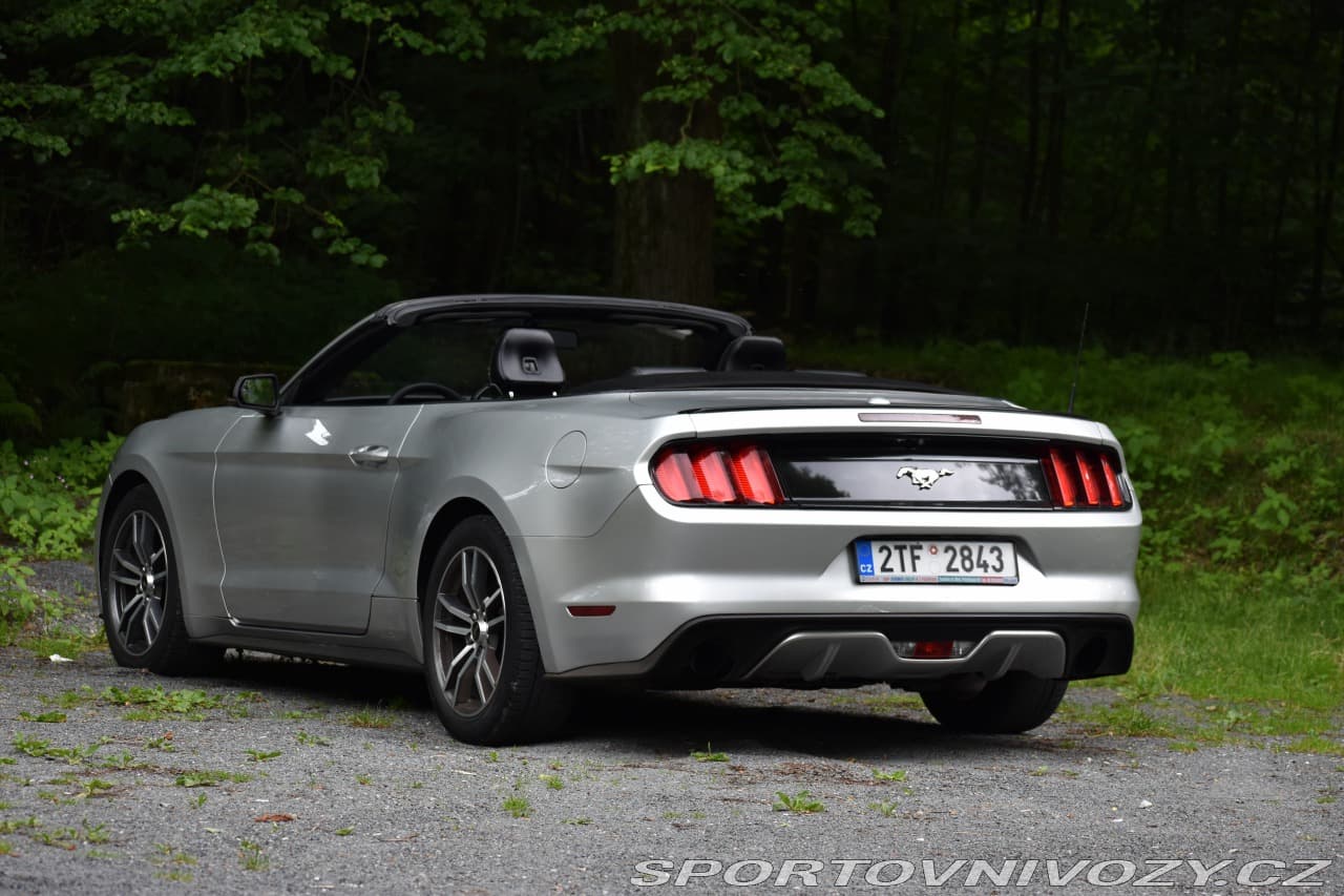 2015 Ford MUSTANG - 4