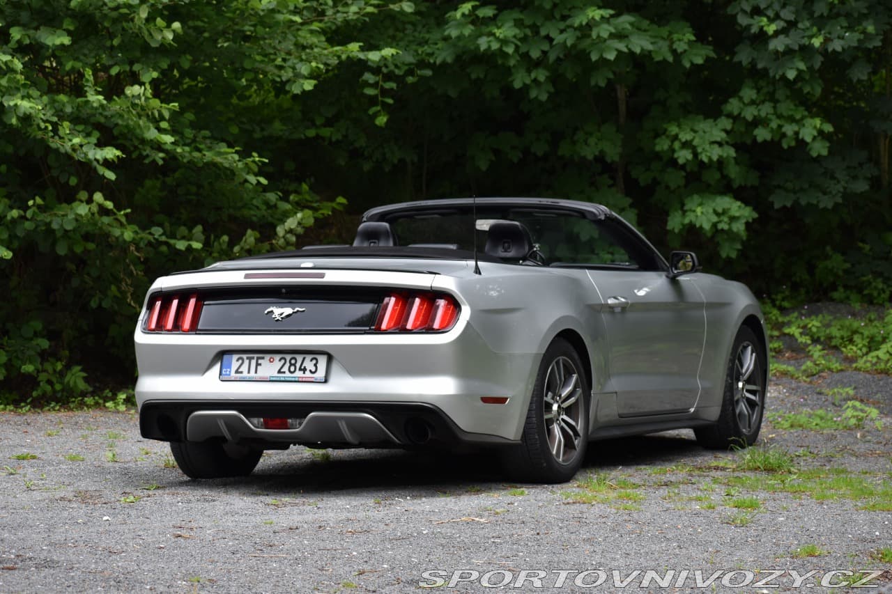 2015 Ford MUSTANG - 6
