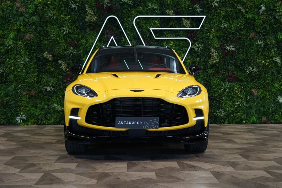 2023 Aston Martin DBX - 2