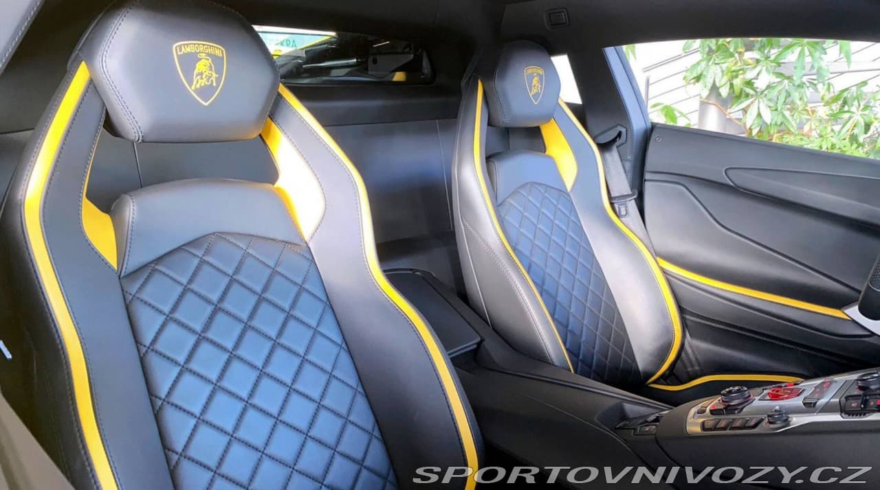 2017 Lamborghini AVENTADOR - 13