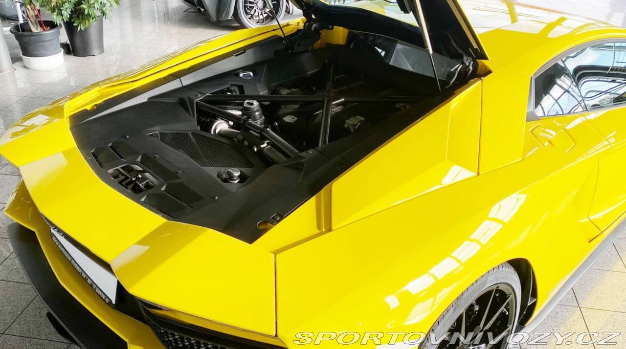2017 Lamborghini AVENTADOR - 15