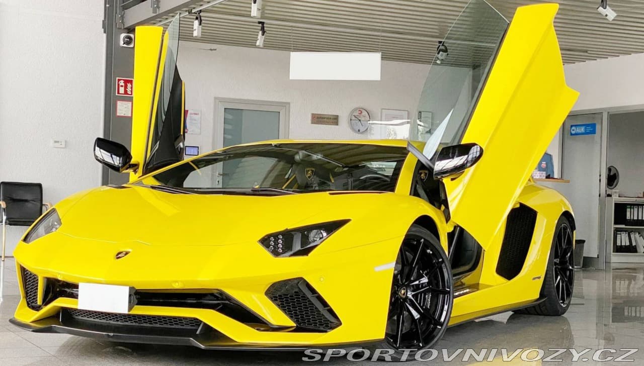2017 Lamborghini AVENTADOR - 3