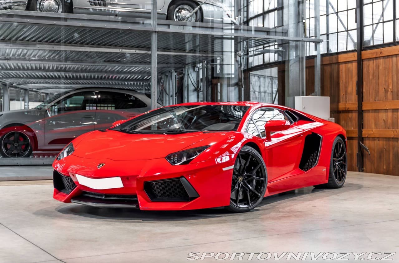 2013 Lamborghini AVENTADOR - 10