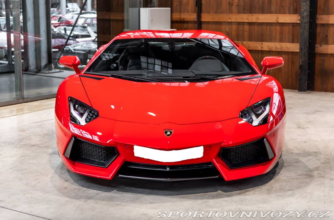 2013 Lamborghini AVENTADOR - 13