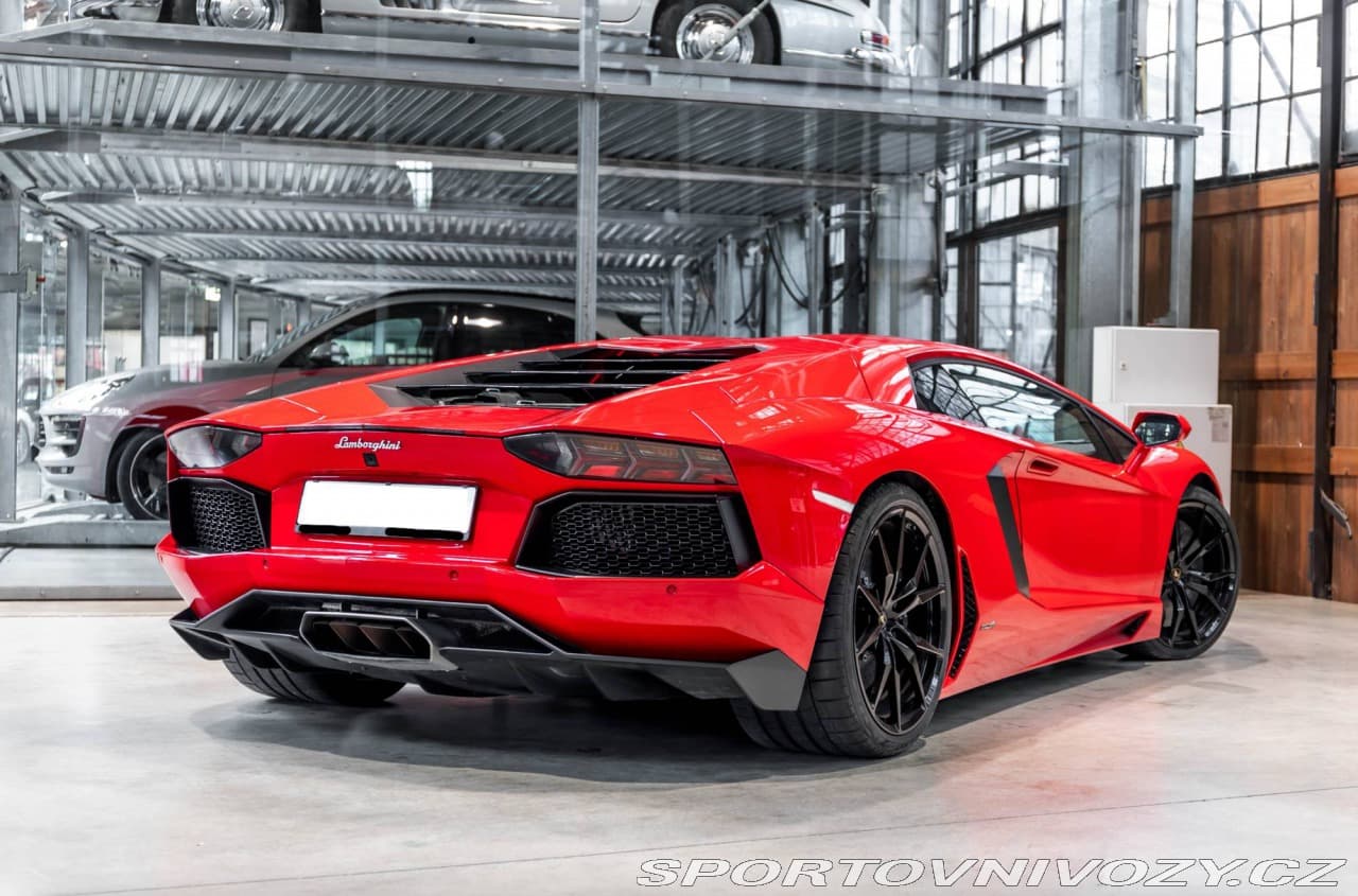 2013 Lamborghini AVENTADOR - 17
