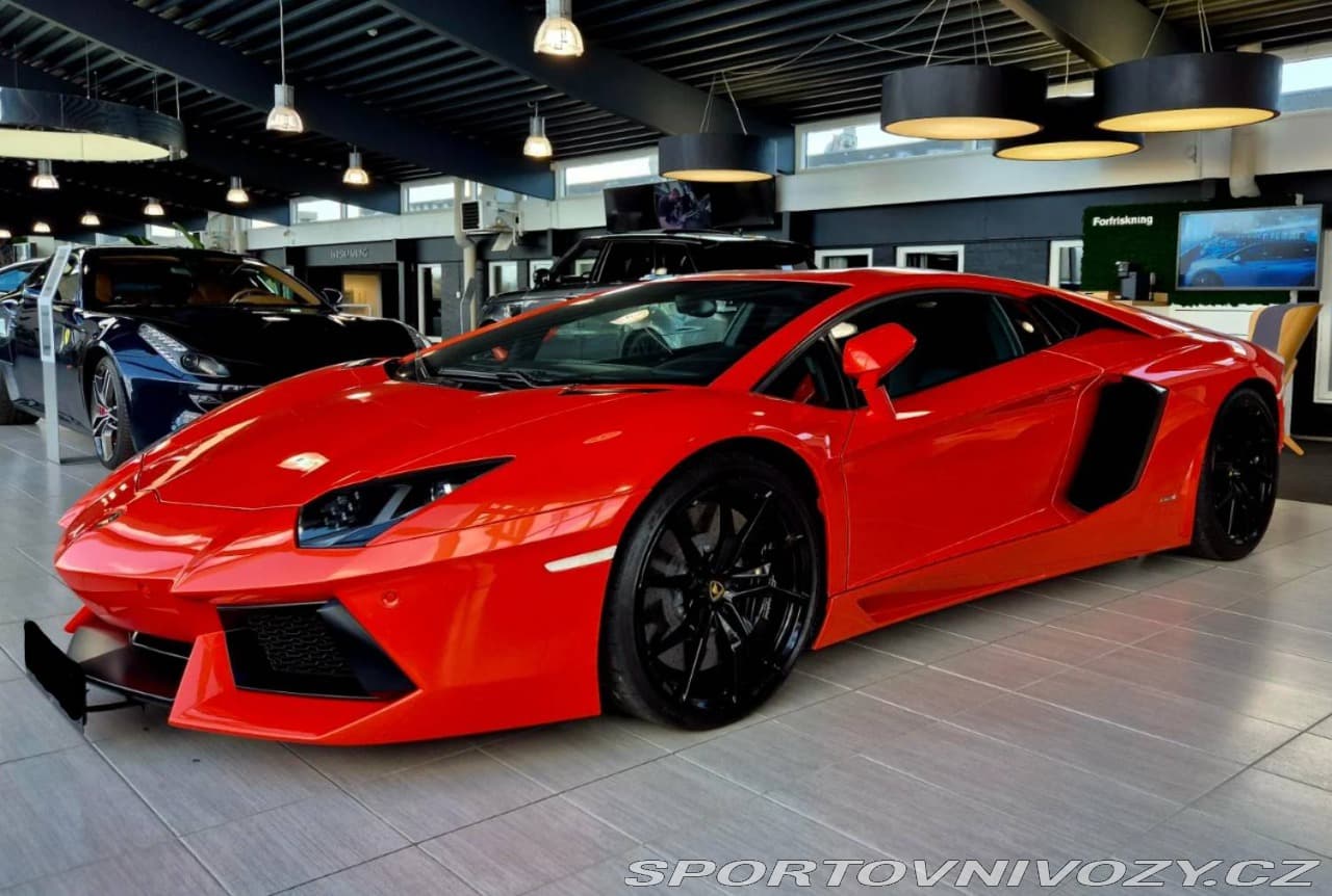 2013 Lamborghini AVENTADOR - 2