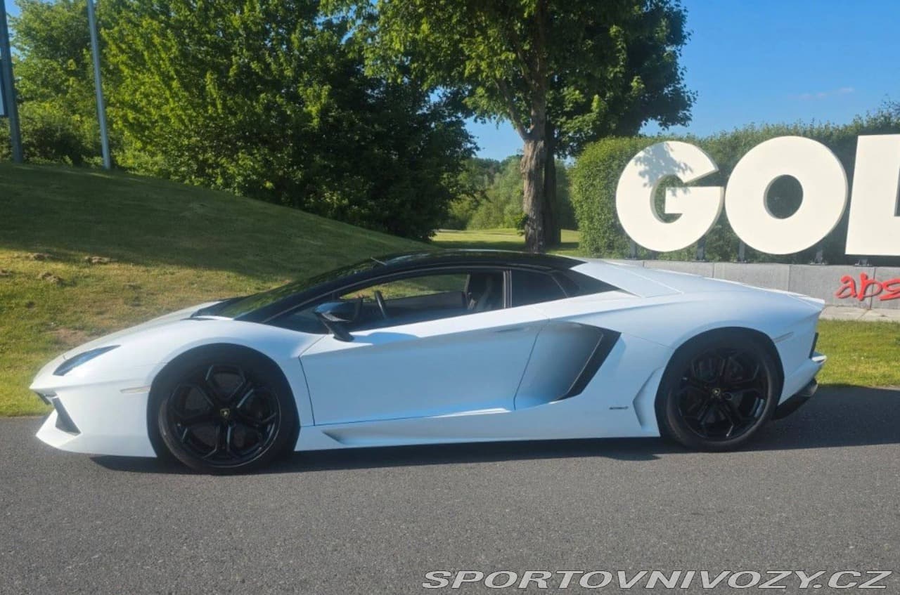 2012 Lamborghini AVENTADOR - 3