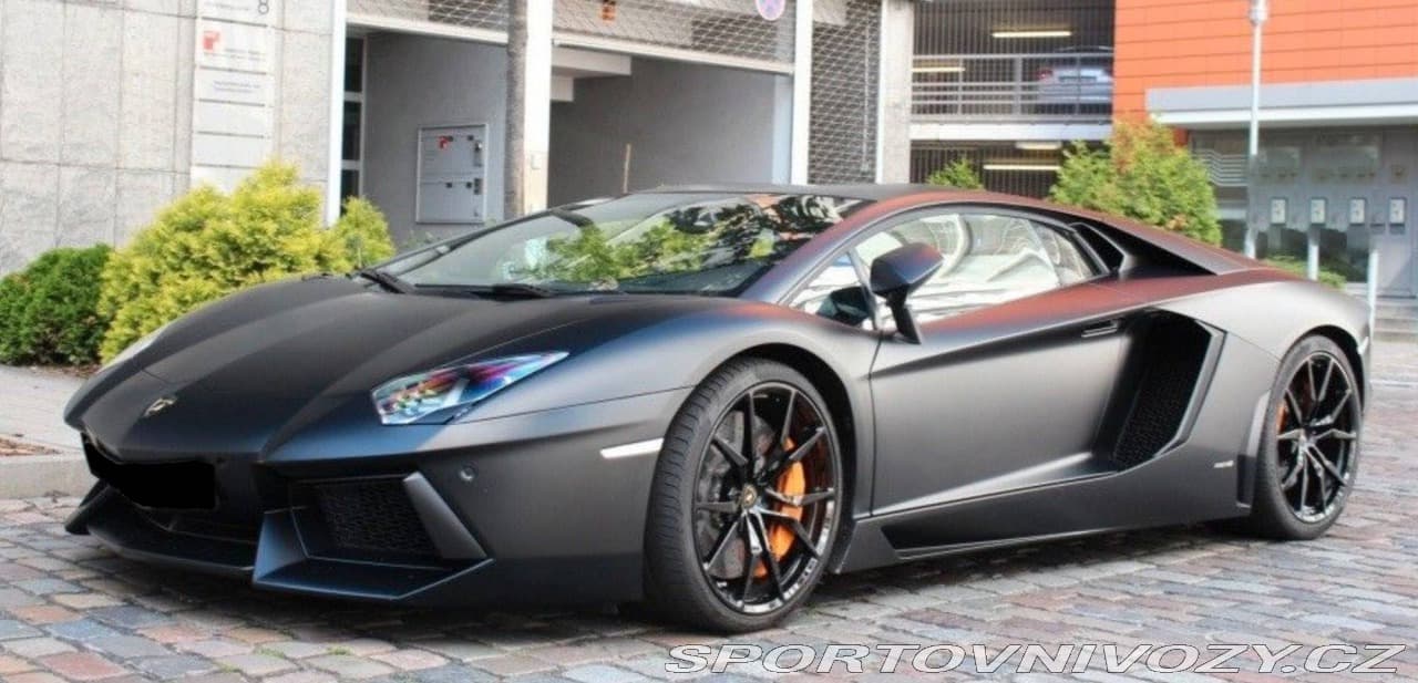 2011 Lamborghini AVENTADOR - 2