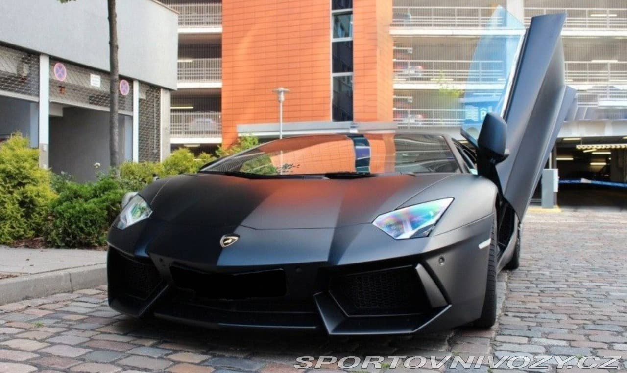 2011 Lamborghini AVENTADOR - 3