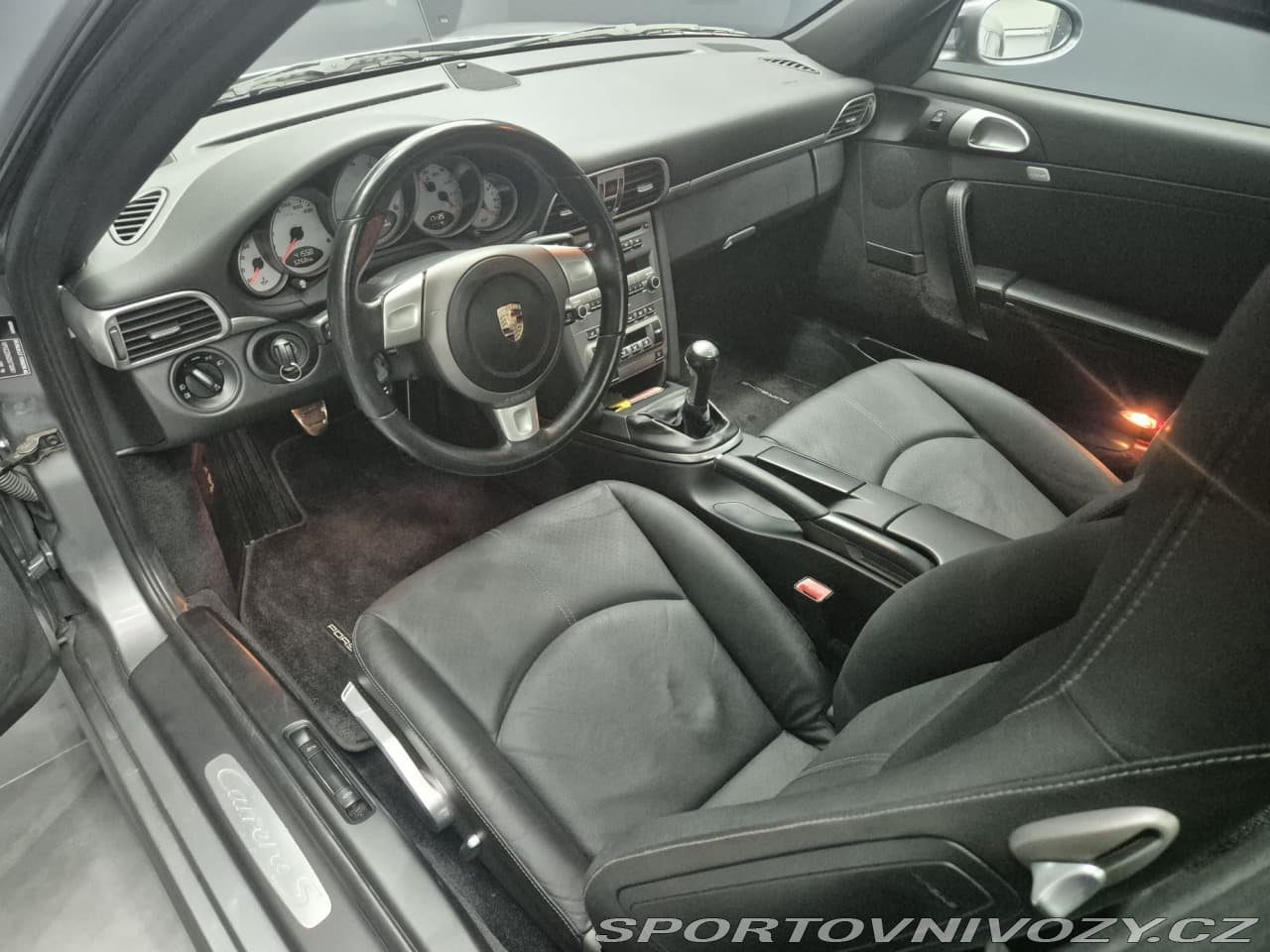 2005 Porsche 911 - 13