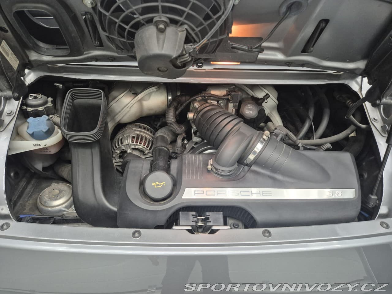 2005 Porsche 911 - 16