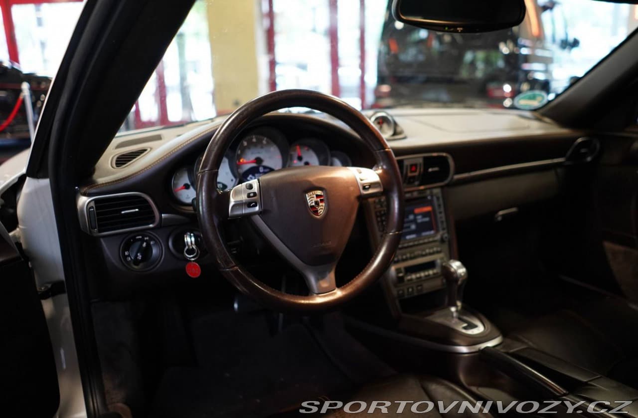 2007 Porsche 911 - 19