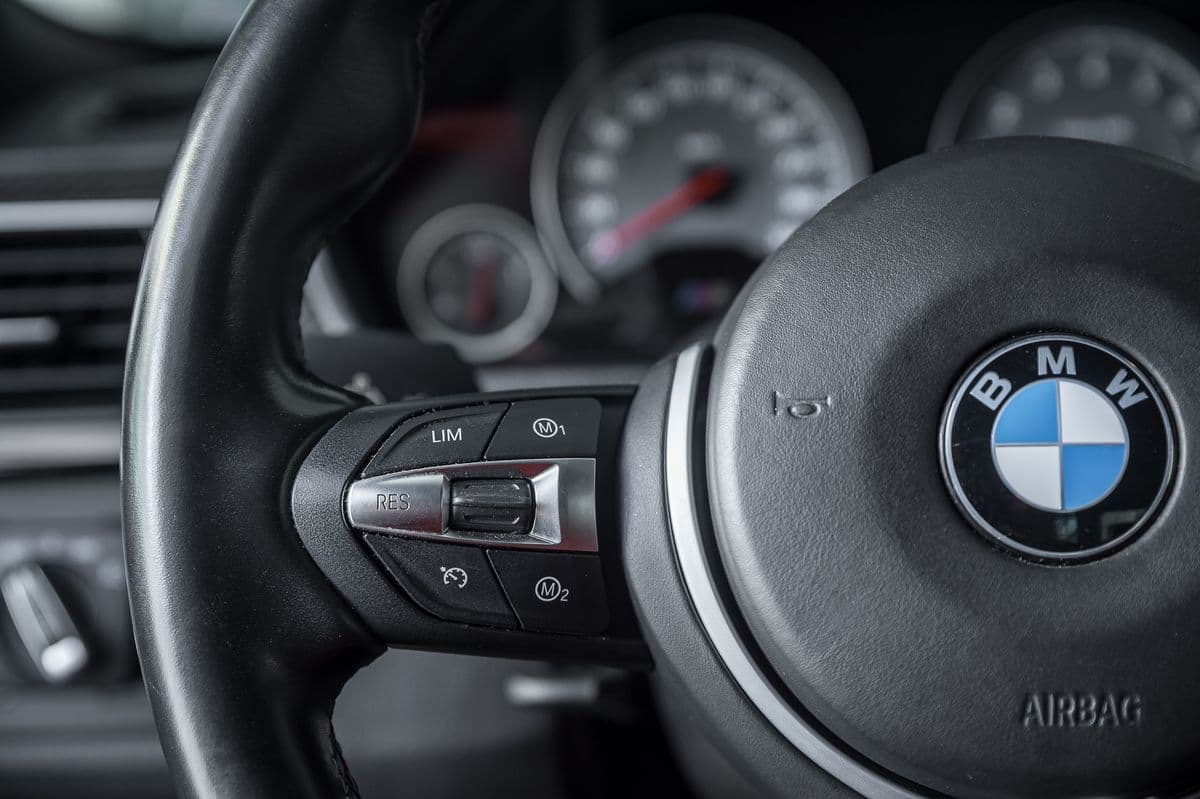 2015 BMW M4 - 14