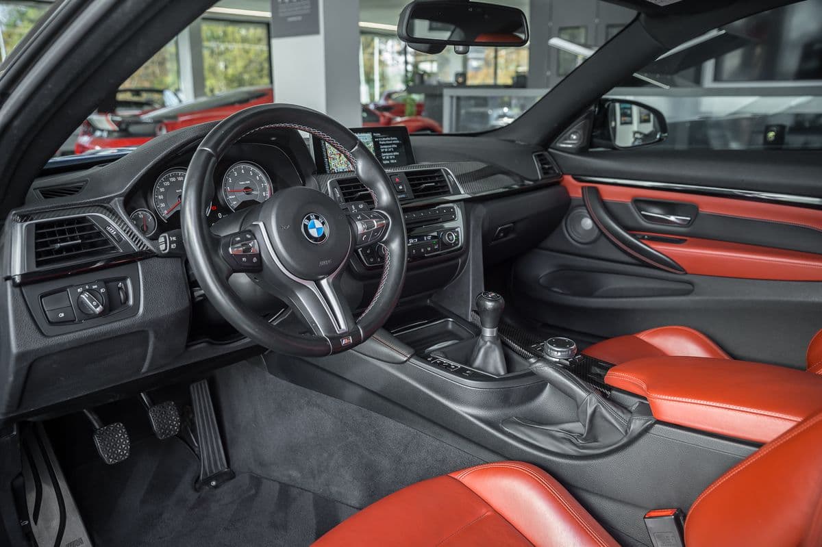2015 BMW M4 - 5