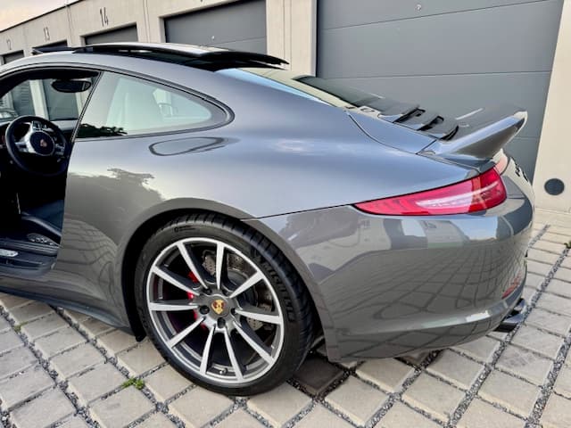 2013 Porsche 911 - 7