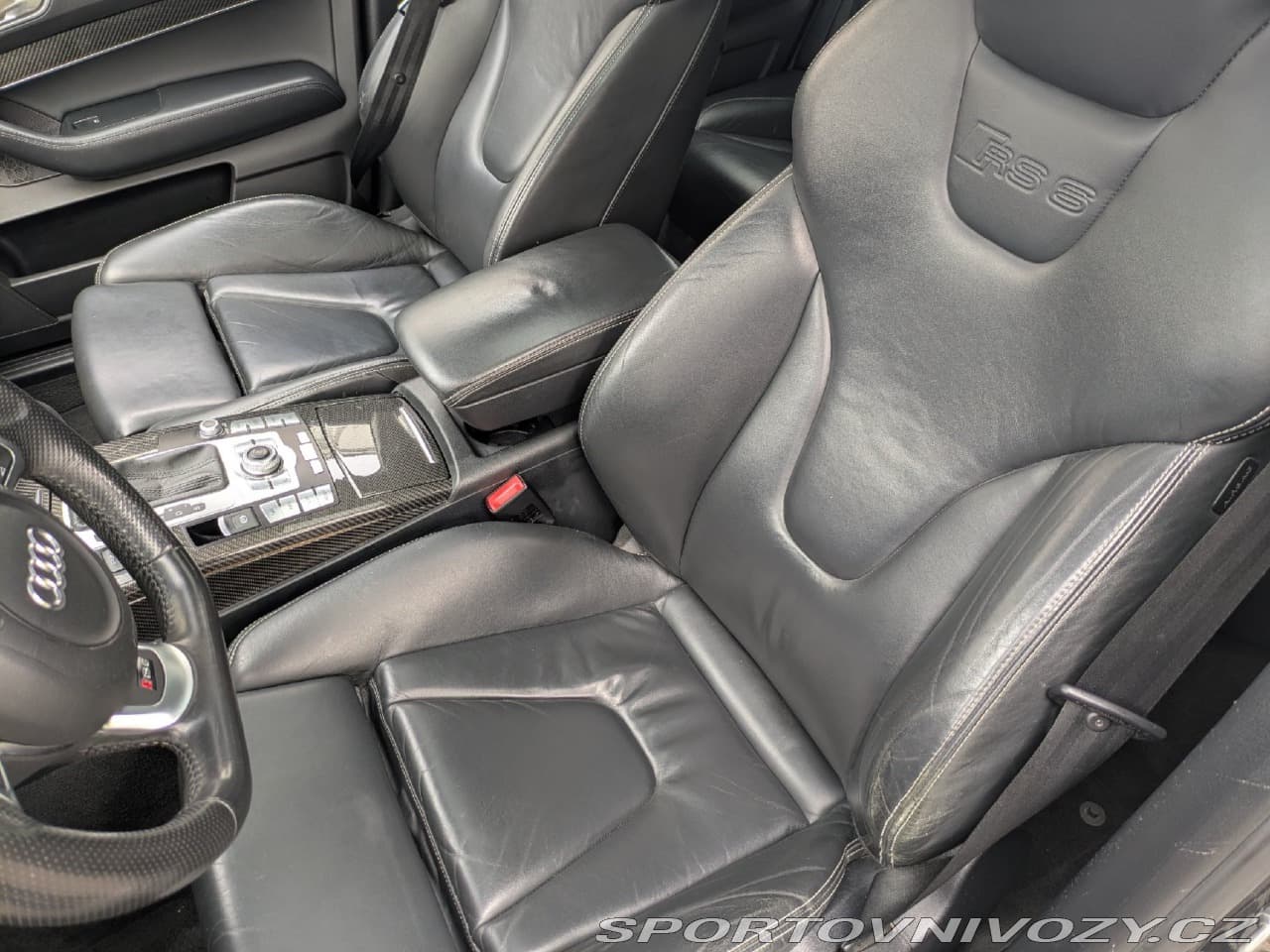 2010 Audi RS6 - 12