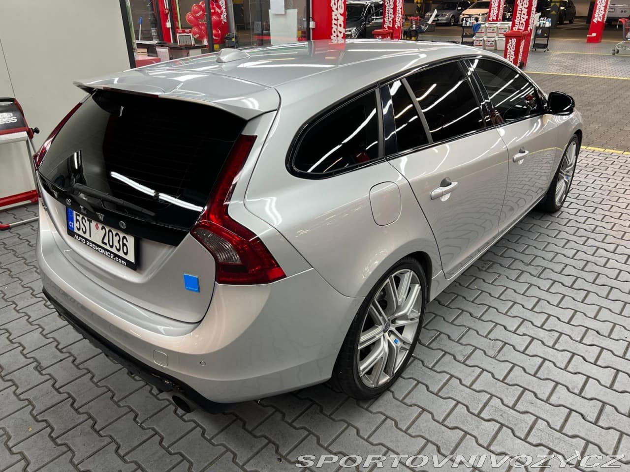 Volvo V60 T6 Polestar