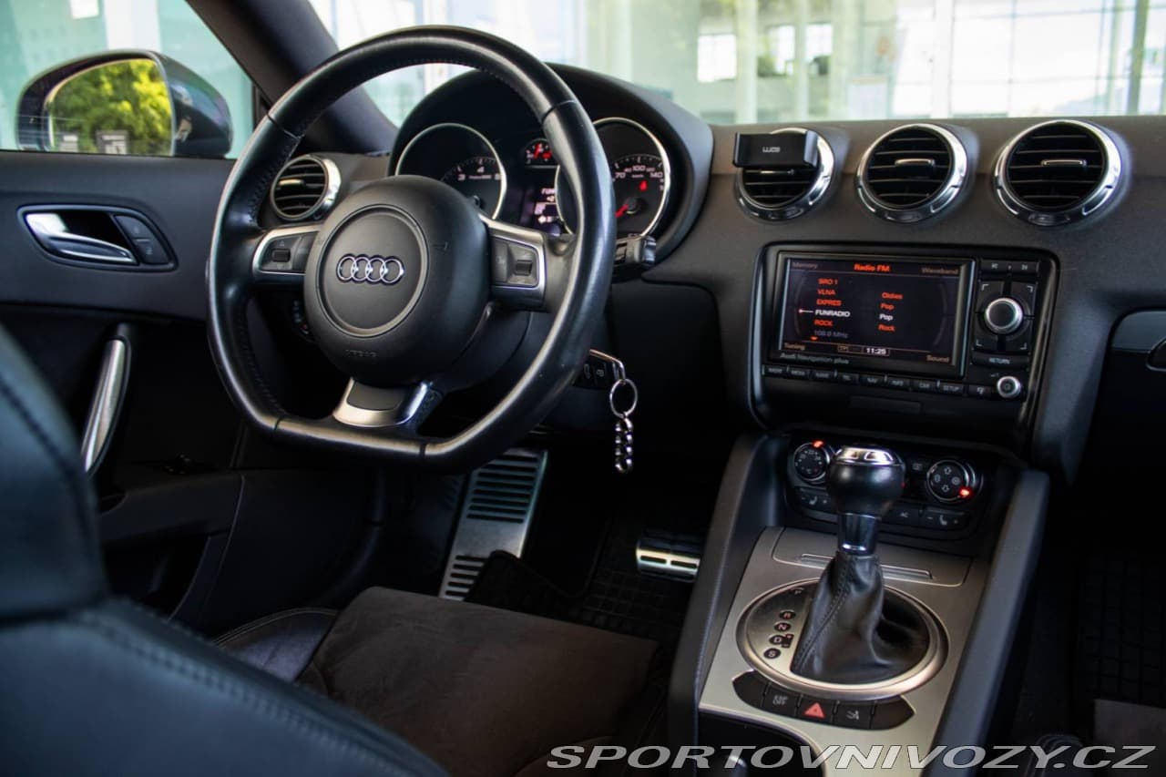 2009 Audi TT - 40