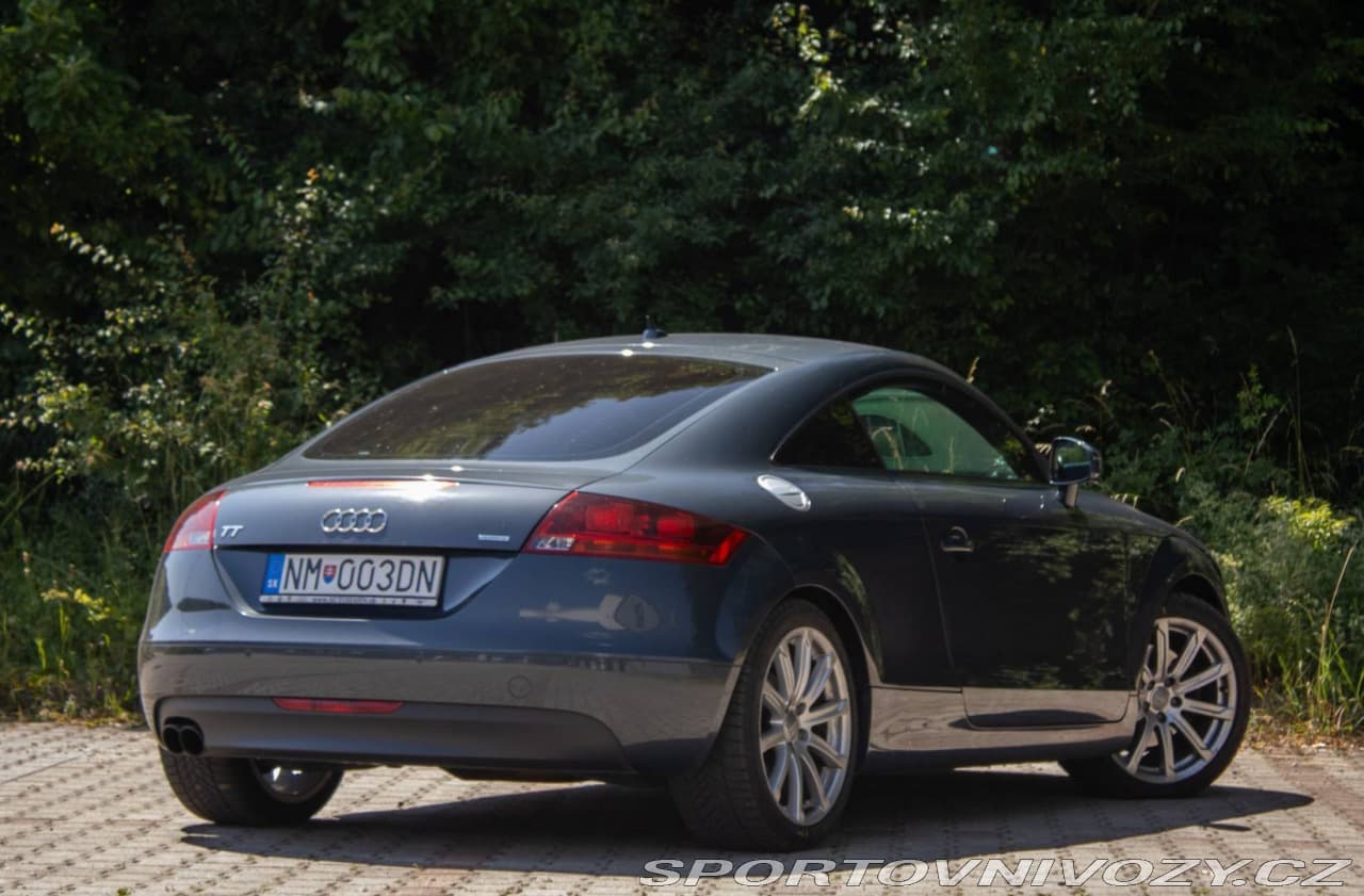 2009 Audi TT - 13