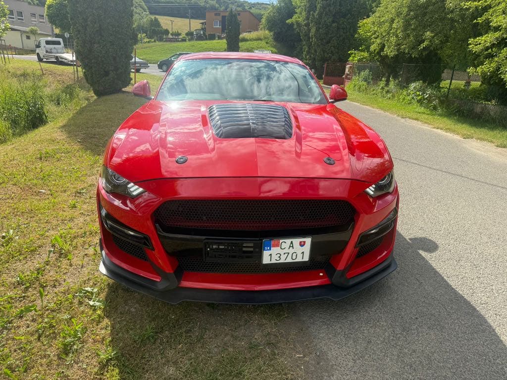 2018 Ford MUSTANG - 2