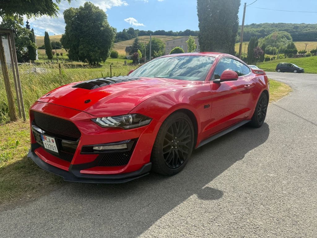 2018 Ford MUSTANG - 3