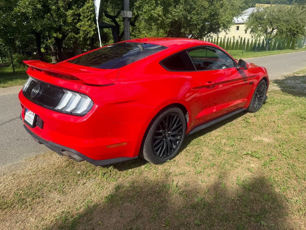 2018 Ford MUSTANG - 5