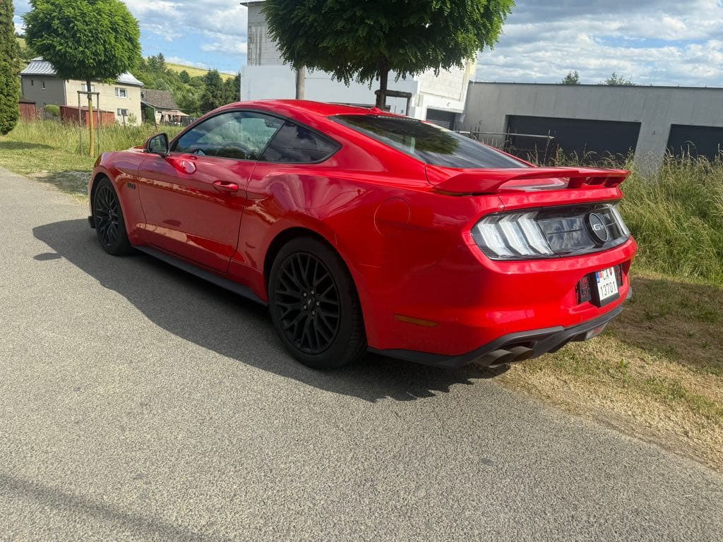 2018 Ford MUSTANG - 6