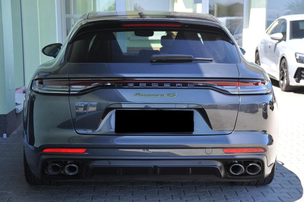 2022 Porsche PANAMERA - 10