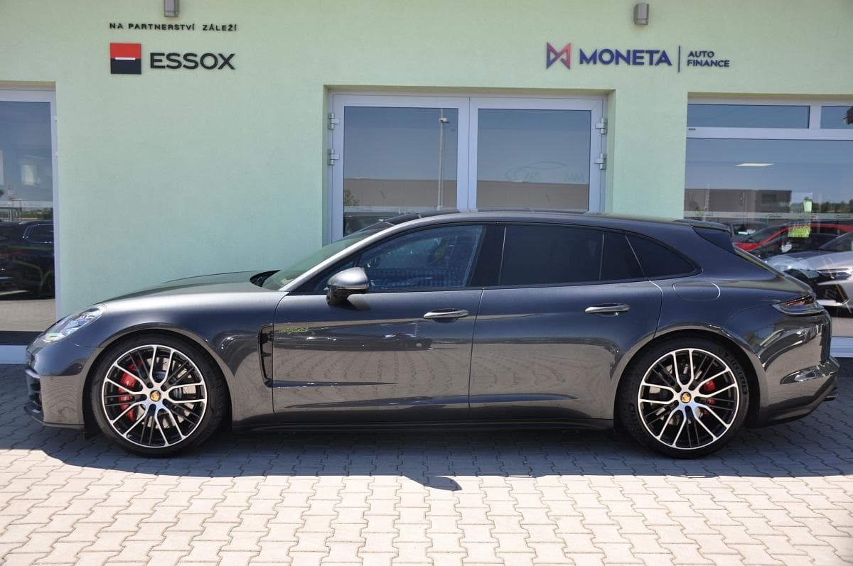 2022 Porsche PANAMERA - 11