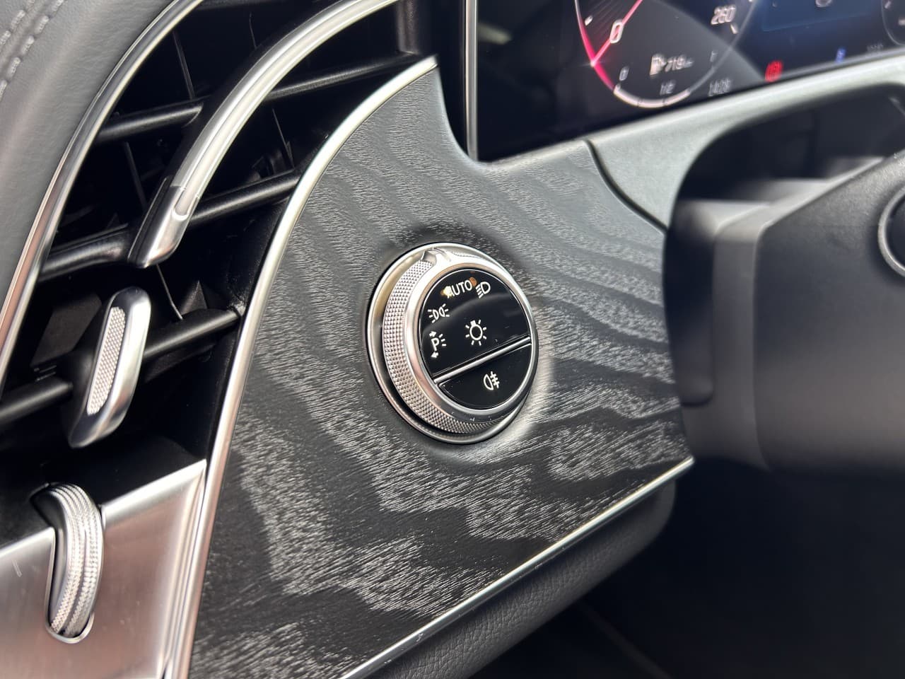 2025 Mercedes-Benz E-CLASS - 14