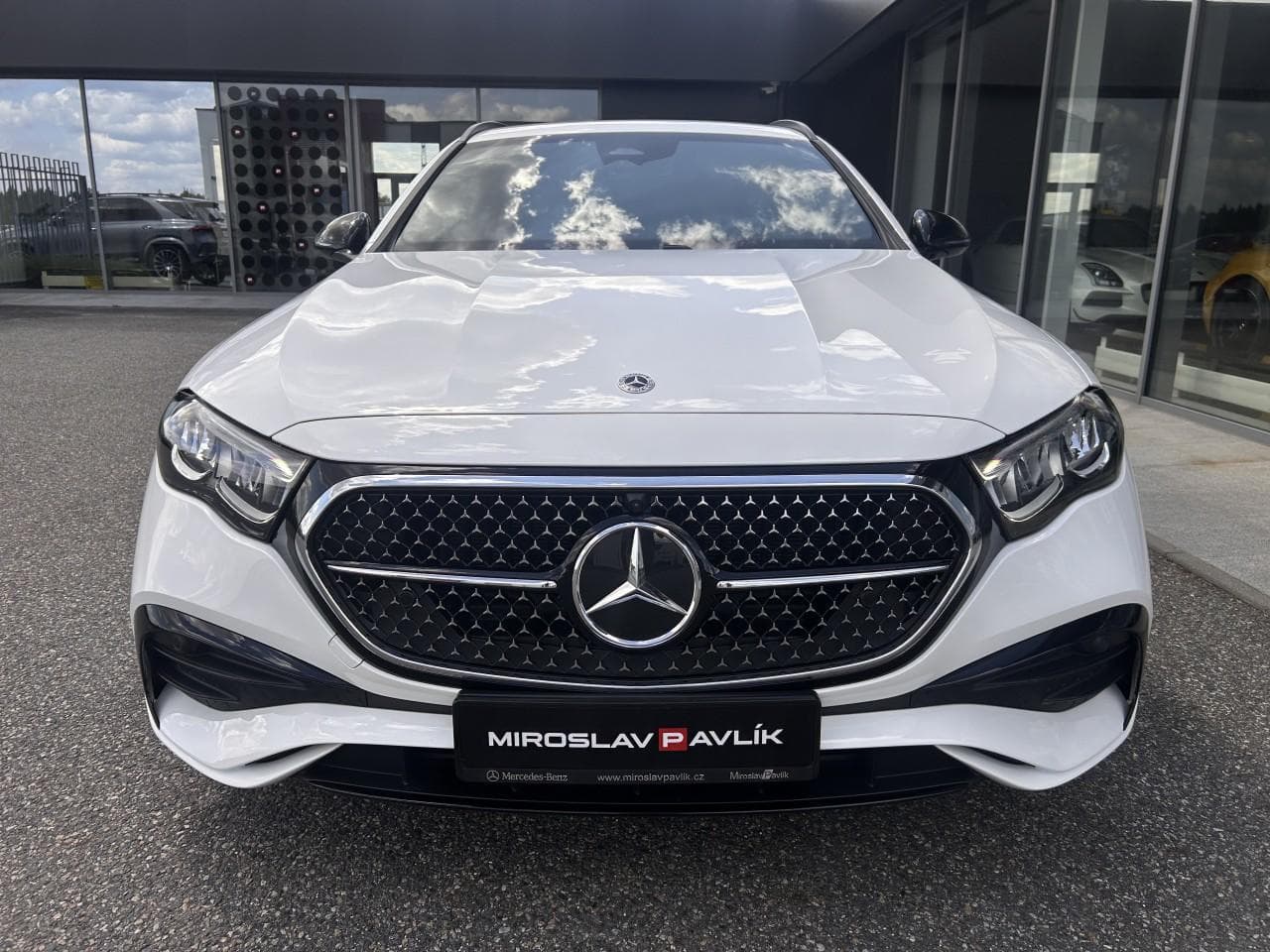 2025 Mercedes-Benz E-CLASS - 6