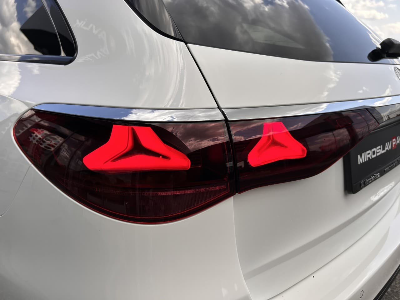 2025 Mercedes-Benz E-CLASS - 8