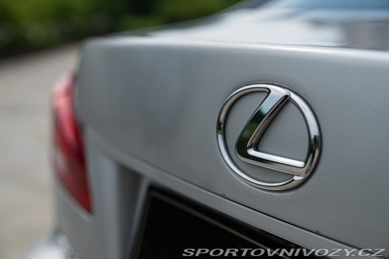 2006 Lexus IS - 13