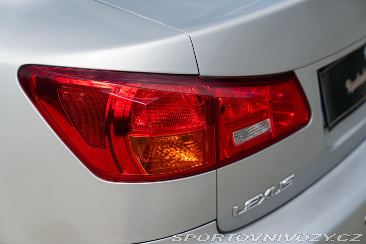 2006 Lexus IS - 14