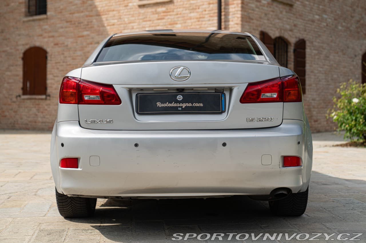 2006 Lexus IS - 8