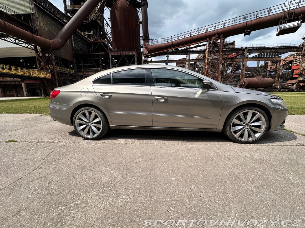 2009 Volkswagen PASSAT CC - 14