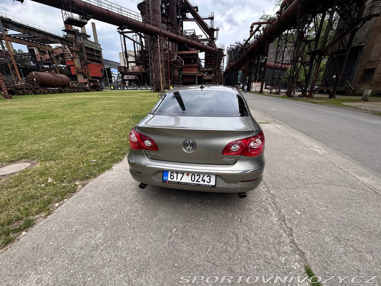 2009 Volkswagen PASSAT CC - 16