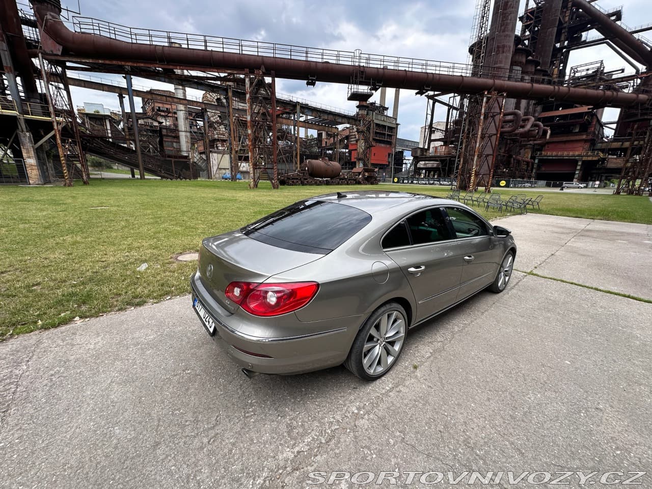 2009 Volkswagen PASSAT CC - 17