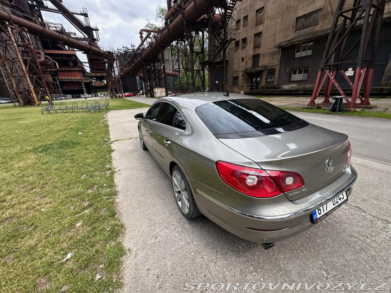 2009 Volkswagen PASSAT CC - 18