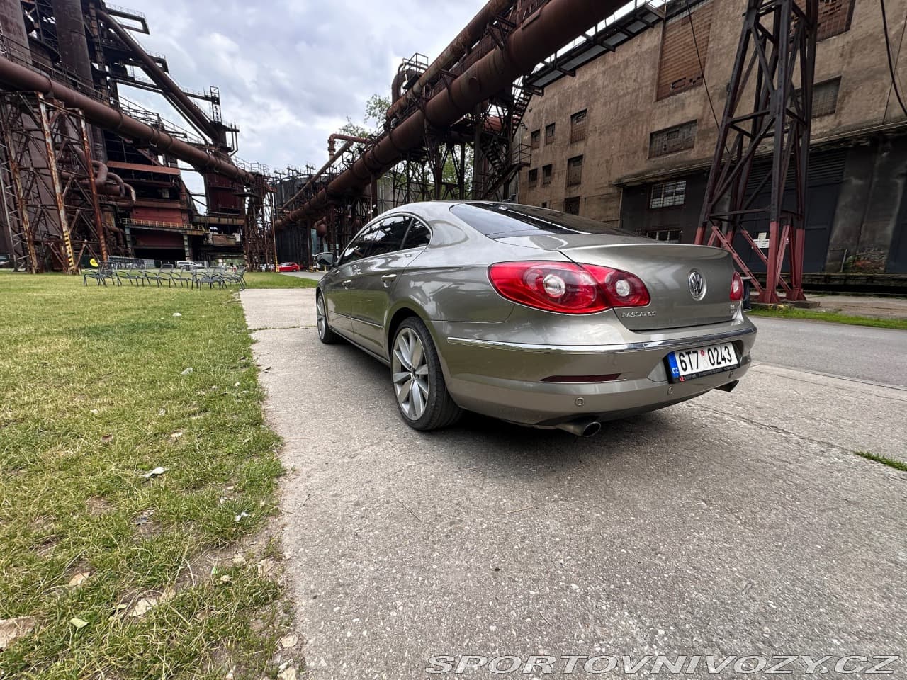 2009 Volkswagen PASSAT CC - 19