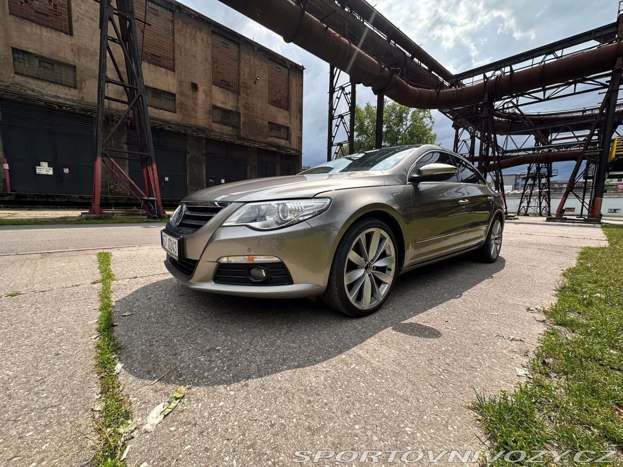 2009 Volkswagen PASSAT CC - 3