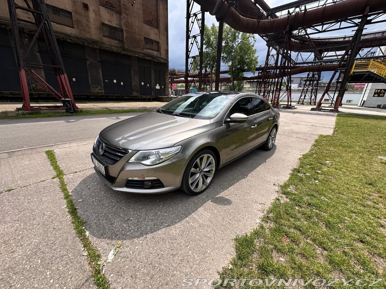 2009 Volkswagen PASSAT CC - 4