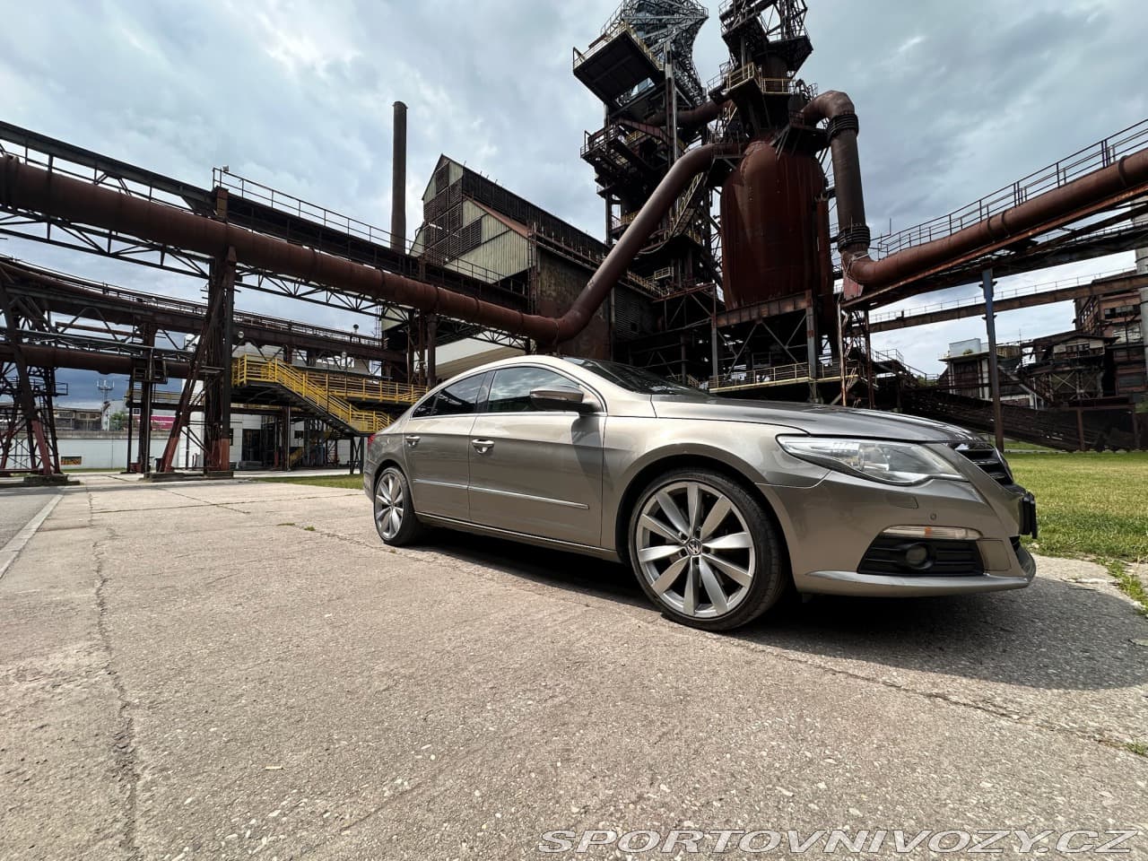 2009 Volkswagen PASSAT CC - 9