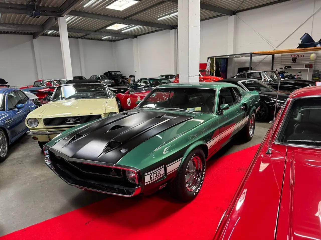 1969 Ford MUSTANG - 4